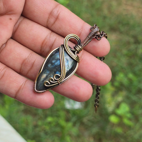 Labradorite Gemstone Handmade Copper Wire Wrap Chain Pendant 3.36