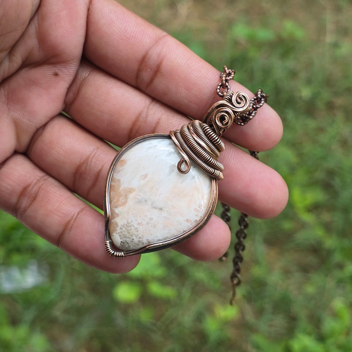 Sollecito  Gemstone Handmade Copper Wire Wrap Chain Pendant 2.55" Sunkarton