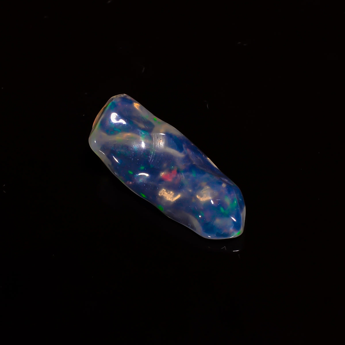 Supreme Top Grade Quality 100% Natural Welo Fire White Ethiopian Opal Polished Rough Loose Gemstone For Making Jewelry 23X9X5MM 5 Cts KR0721 Sunkarton