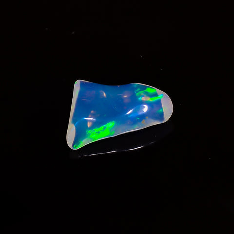Unique Top Grade Quality 100% Natural Welo Fire White Ethiopian Opal Polished Rough Loose Gemstone For Making Jewelry 15X9X4MM 2 Cts KR07-24 Sunkarton