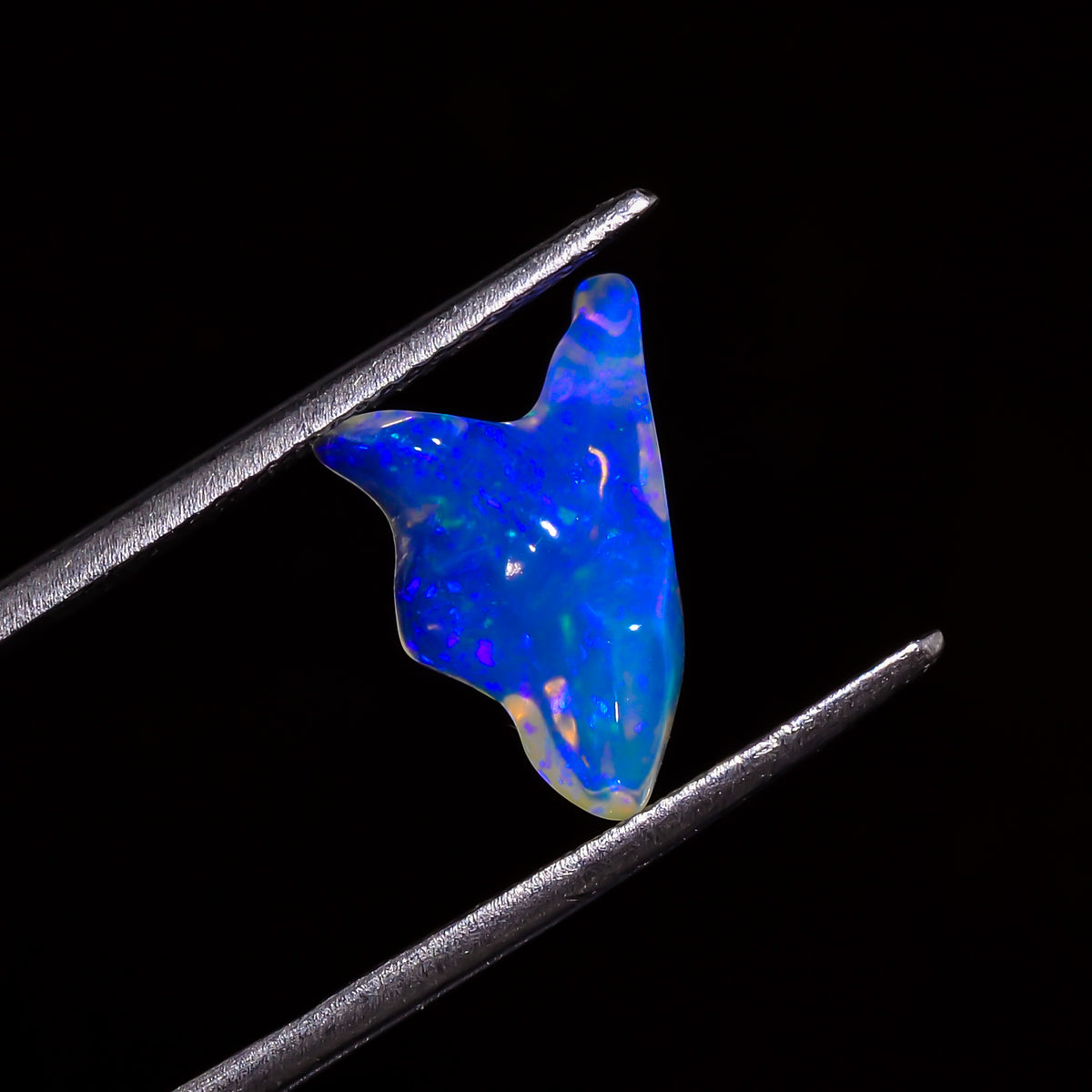 Immaculate Top Grade Quality 100% Natural Welo Fire White Ethiopian Opal Polished Rough Gemstone For Making Jewelry 15X9X5 MM 2 Cts. KR07-38 Sunkarton
