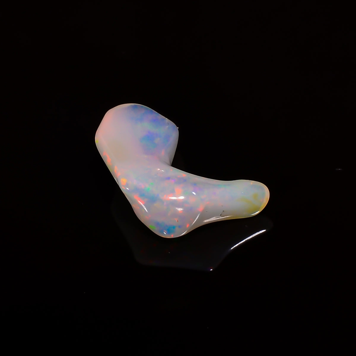 Stunning Top Grade Quality 100% Natural Welo Fire White Ethiopian Opal Polished Rough Gemstone For Making Jewelry 17X10X6 MM 3 Cts. KR07-45 Sunkarton