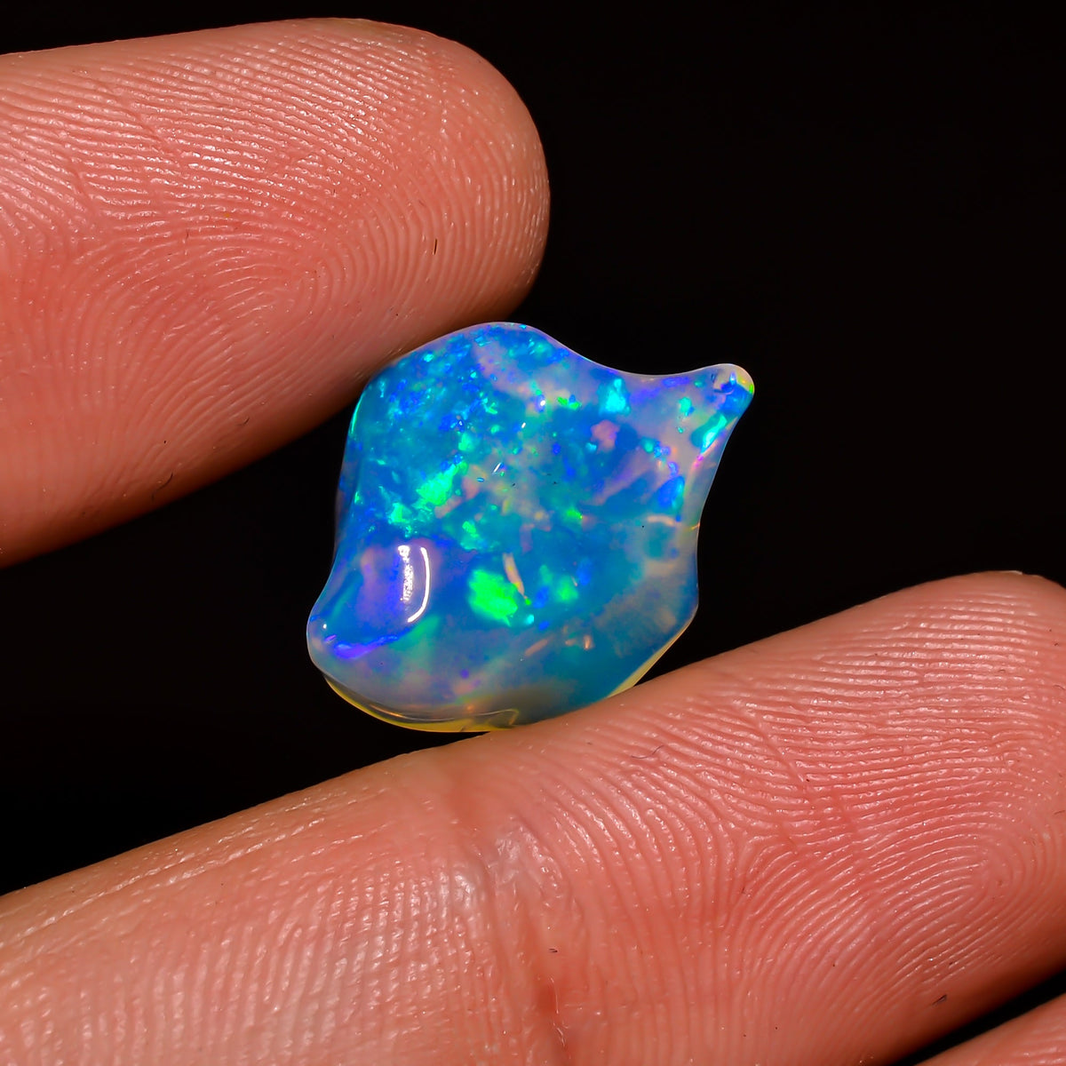 Beautiful Top Grade Quality 100% Natural Welo Fire White Ethiopian Opal Polished Rough Gemstone For Making Jewelry 17X12X6 MM 5.5 Cts KR07-4 Sunkarton