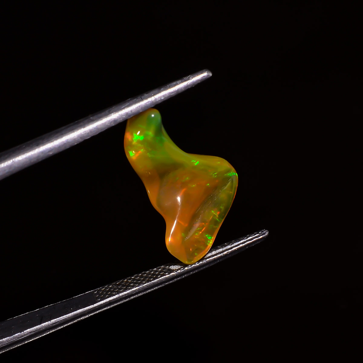 Classic Top Grade Quality 100% Natural Welo Fire Brown Ethiopian Opal Polished Rough Loose Gemstone For Making Jewelry 17X8X4MM 2 Cts KR0755 Sunkarton