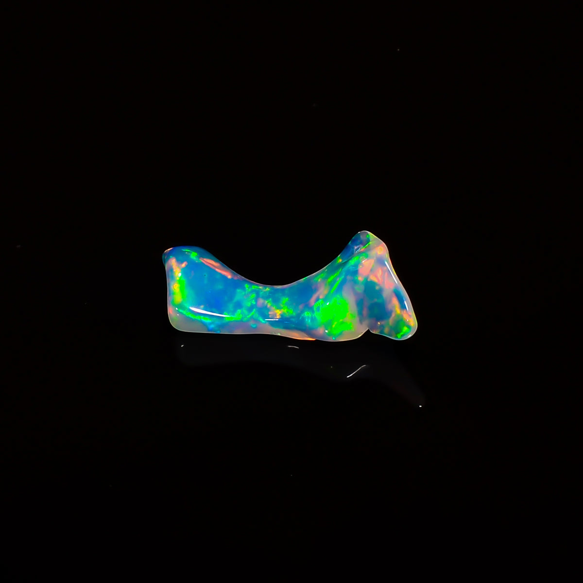 Excellent Top Grade Quality 100% Natural Welo Fire White Ethiopian Opal Polished Rough Gemstone For Making Jewelry 17X6X4 MM 1.5 Cts KR07-57 Sunkarton