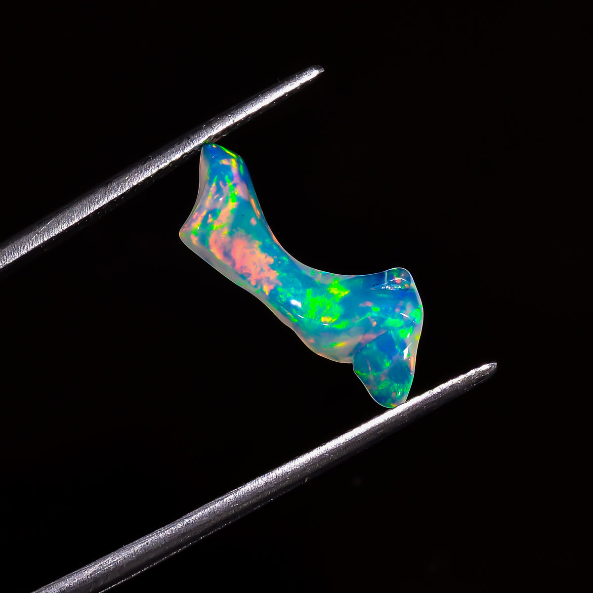 Excellent Top Grade Quality 100% Natural Welo Fire White Ethiopian Opal Polished Rough Gemstone For Making Jewelry 17X6X4 MM 1.5 Cts KR07-57 Sunkarton