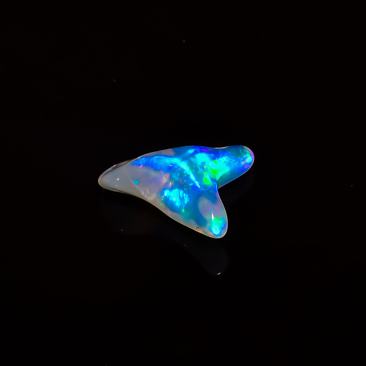Elegant Top Grade Quality 100% Natural Welo Fire White Ethiopian Opal Polished Rough Gemstone For Making Jewelry 12X10X5 MM 1 Cts. KR07-59 Sunkarton