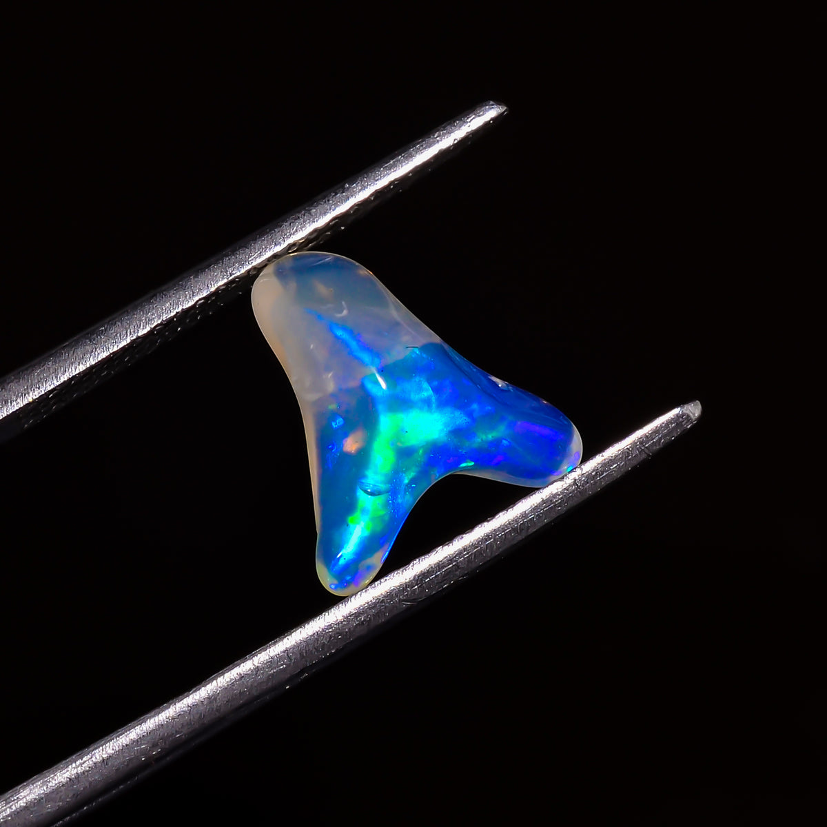 Elegant Top Grade Quality 100% Natural Welo Fire White Ethiopian Opal Polished Rough Gemstone For Making Jewelry 12X10X5 MM 1 Cts. KR07-59 Sunkarton