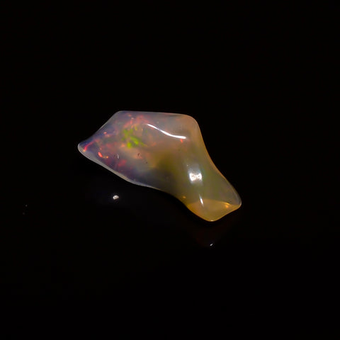 Immaculate Top Grade Quality 100% Natural Welo Fire White Ethiopian Opal Polished Rough Gemstone For Making Jewelry 14X6X5MM 1.5 Cts KR07-88 Sunkarton