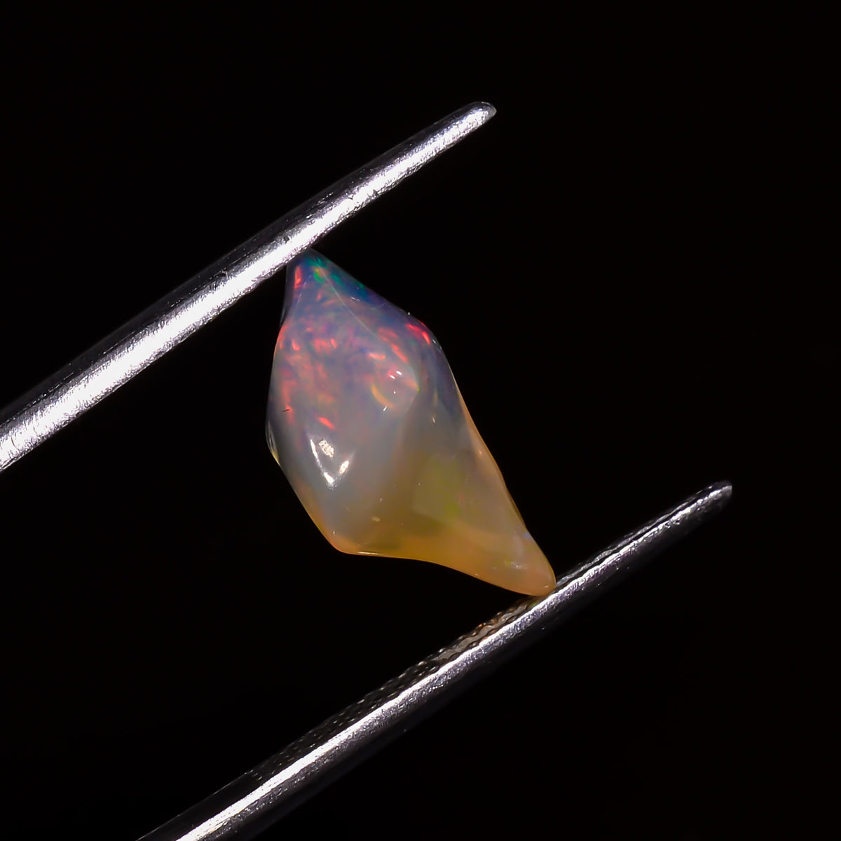 Immaculate Top Grade Quality 100% Natural Welo Fire White Ethiopian Opal Polished Rough Gemstone For Making Jewelry 14X6X5MM 1.5 Cts KR07-88 Sunkarton