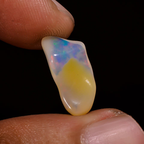 Superb Top Grade Quality 100% Natural Welo Fire White Ethiopian Opal Polished Rough Loose Gemstone For Making Jewelry 15X7X4MM 2 Cts KR08119 Sunkarton