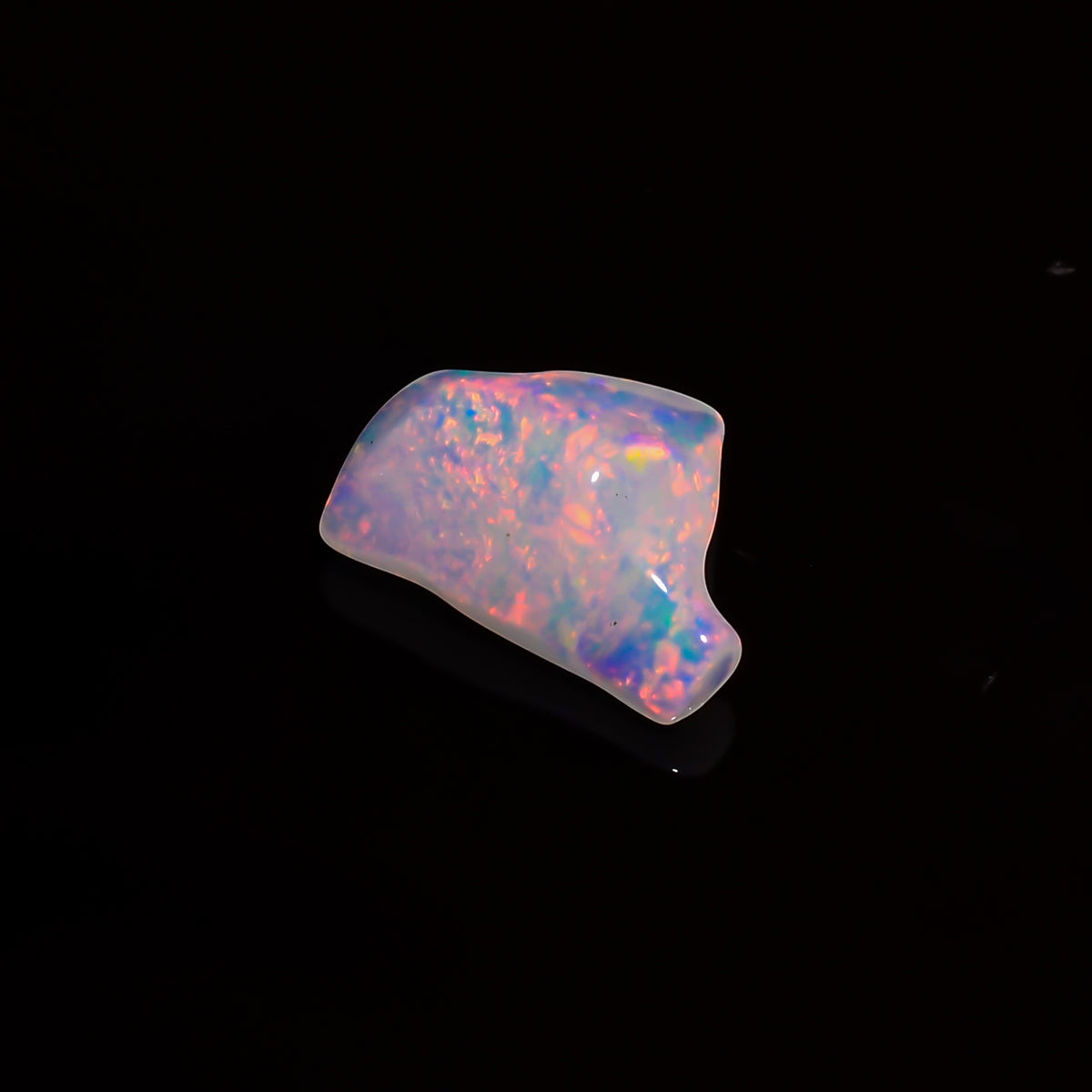 Beautiful Top Grade Quality 100% Natural Welo Fire White Ethiopian Opal Polished Rough Gemstone For Making Jewelry 9X6X4 MM 1 Cts. KR08-129 Sunkarton