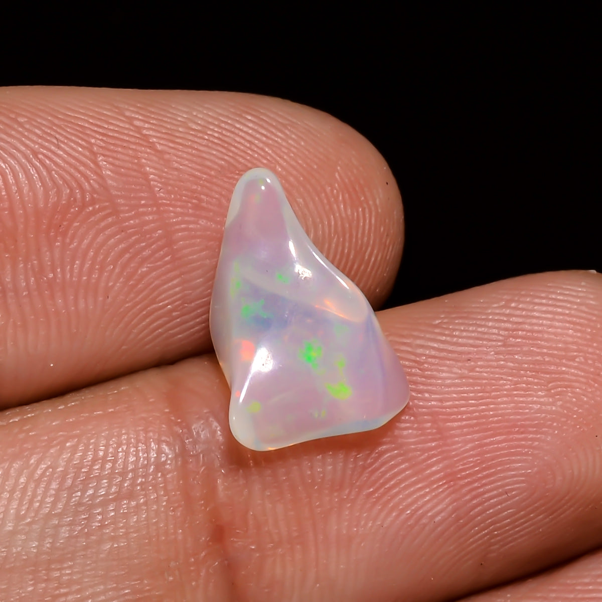 Beautiful Top Grade Quality 100% Natural Welo Fire White Ethiopian Opal Polished Rough Gemstone For Making Jewelry 13X8X5 MM 1.5 Cts KR08-29 Sunkarton