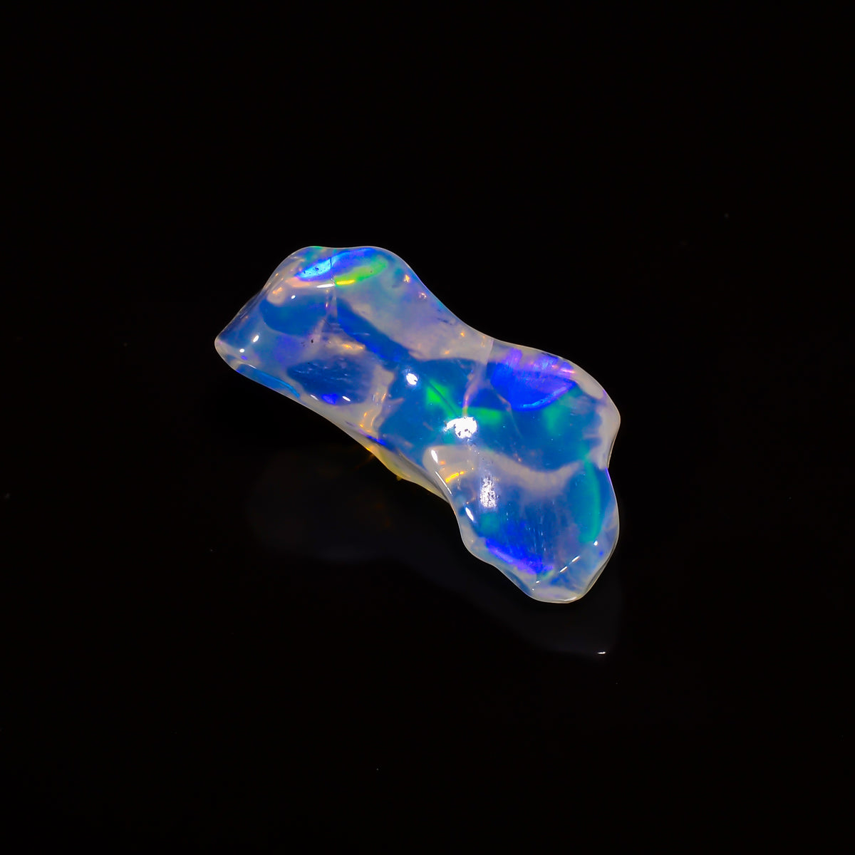 Attractive Top Grade Quality 100% Natural Welo Fire White Ethiopian Opal Polished Rough Gemstone For Making Jewelry 29X10X9 MM 13 Cts KR08-2 Sunkarton