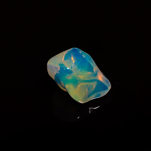 Supreme Top Grade Quality 100% Natural Welo Fire White Ethiopian Opal Polished Rough Loose Gemstone For Making Jewelry 7X6X5MM 2 Cts KR08-46 Sunkarton