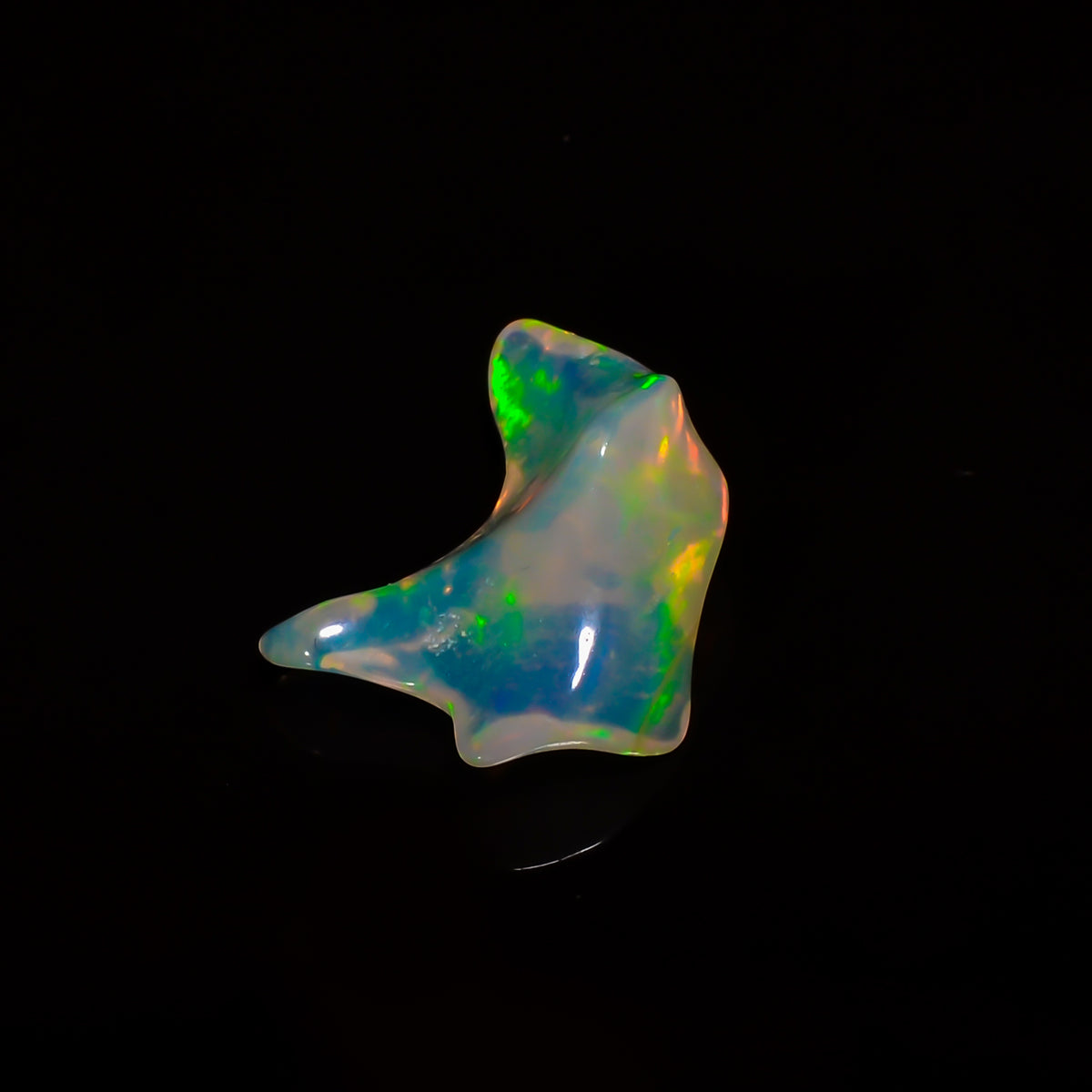 Beautiful Top Grade Quality 100% Natural Welo Fire White Ethiopian Opal Polished Rough Gemstone For Making Jewelry 17X13X6 MM 4 Cts. KR08-54 Sunkarton