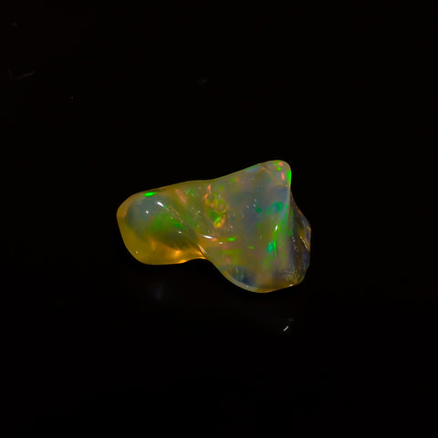 Supreme Top Grade Quality 100% Natural Welo Fire White Ethiopian Opal Polished Rough Loose Gemstone For Making Jewelry 13X8X5MM 3 Cts KR0871 Sunkarton