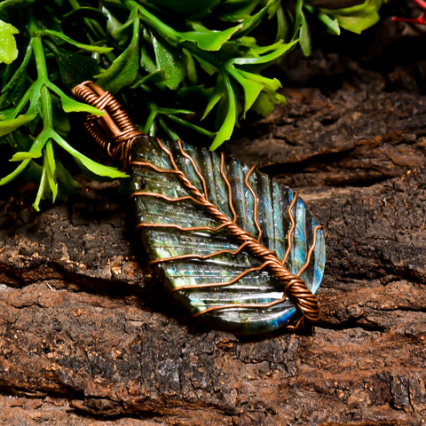 Unique Top Grade Quality 100% Natural Labradorite Gemstone Leaf Vintage Handmade Pure Copper Wire Wrapped Pendant 1.9