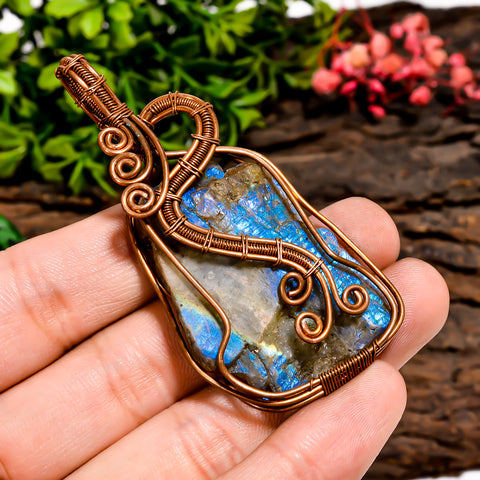Dazzling Top Grade Quality 100% Natural Labradorite Gemstone Fancy Vintage Handmade Pure Copper Wire Wrapped Pendant 2.7