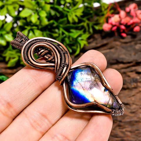 Elegant Top Grade Quality 100% Natural Labradorite Gemstone Shield Vintage Handmade Pure Copper Wire Wrapped Pendant 2.7