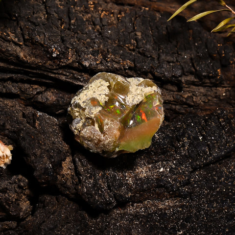 Splendid Top Grade Quality 100% Natural Welo Fire Ethiopian Opal Fancy Rough Loose Gemstone For Making Jewelry 20X19X14 MM 20.55 Cts KR14-68 Sunkarton