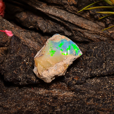 Unique Top Grade Quality 100% Natural Welo Fire Ethiopian Opal Fancy Rough Loose Gemstone For Making Jewelry 14X10X7 MM 04.00 Cts. KR24-49 Sunkarton