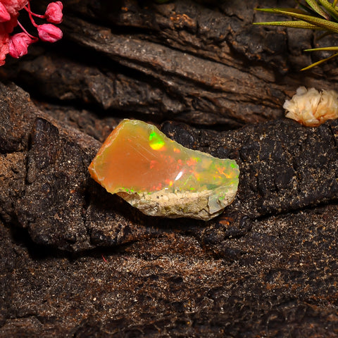Beautiful Top Grade Quality 100% Natural Welo Fire Ethiopian Opal Rough Loose Gemstone For Making Jewelry 16X10X7 MM 04.00 Cts. KR24-79 Sunkarton