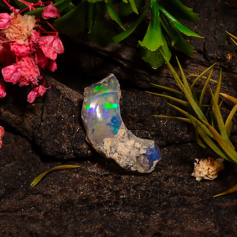 Fantastic Top Grade Quality 100% Natural Welo Fire Ethiopian Opal Fancy Rough Loose Gemstone For Making Jewelry 20X9X5 MM 05.50 Cts. KR28-11 Sunkarton