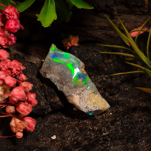 Stunning Top Grade Quality 100% Natural Welo Fire Ethiopian Opal Fancy Rough Loose Gemstone For Making Jewelry 18X8X7 MM 04.50 Cts. KR28-95 Sunkarton