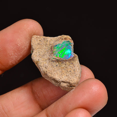 Beautiful Top Grade Quality 100% Natural Welo Fire Ethiopian Opal Fancy Rough Loose Gemstone For Making Jewelry 26X16X8 MM 17.00 Cts KR63-79 Sunkarton